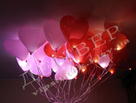 Светящиеся  сердца 12" с белым диодом розовые, красные